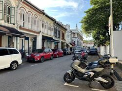 Kandahar Street (D7), Retail #589662821